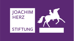 Das Bild zeigt das Logo der Joachim Herz Stiftung, bestehend aus dem Schriftzug und einem Reiter auf einem Pferd.