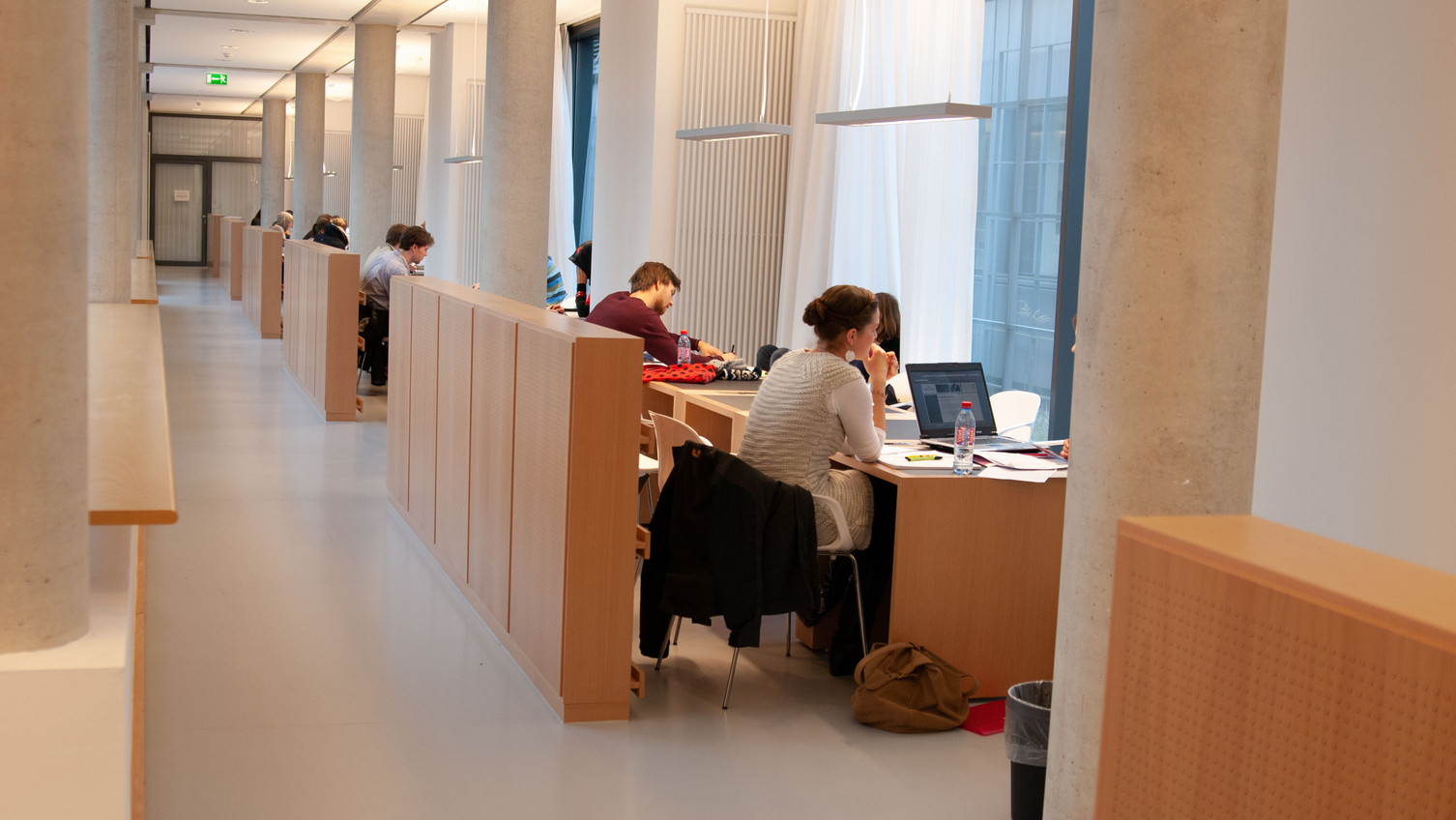 Innenansicht Bibliothek Innenansicht Bibliothek