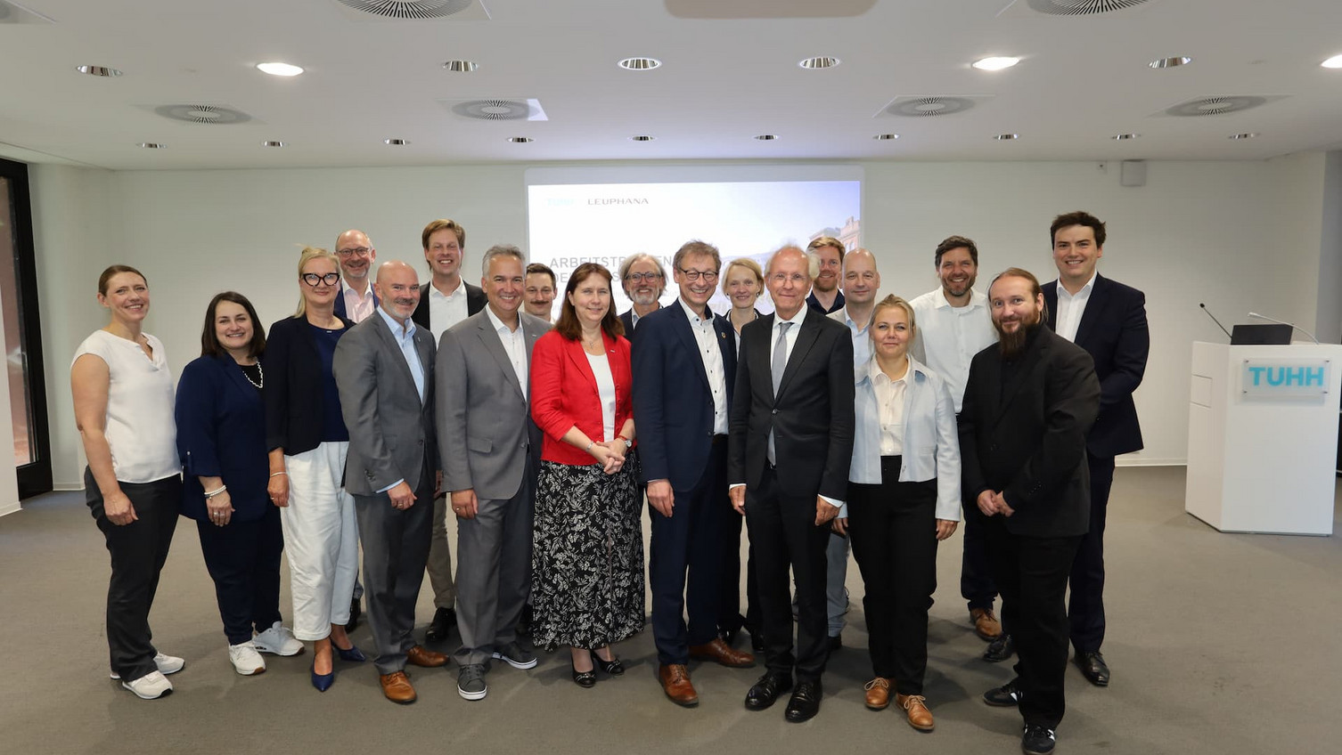 TU Hamburg and Leuphana Expand Their Collaboration