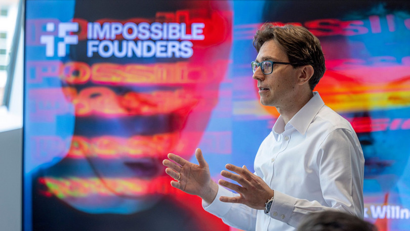 Unterzeichnung_Kooperationsvertrag_Impossible_Founders_02