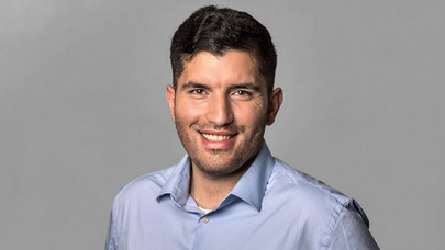 Yassin Bouzzine, ein ehemaliger Student des Masters Accounting and Finance im Porträt 