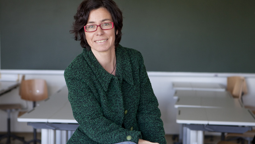 Porträt von Ute Fischer, Professorin für Politik- und Sozialwissenschaften an der Fachhochschule Dortmund