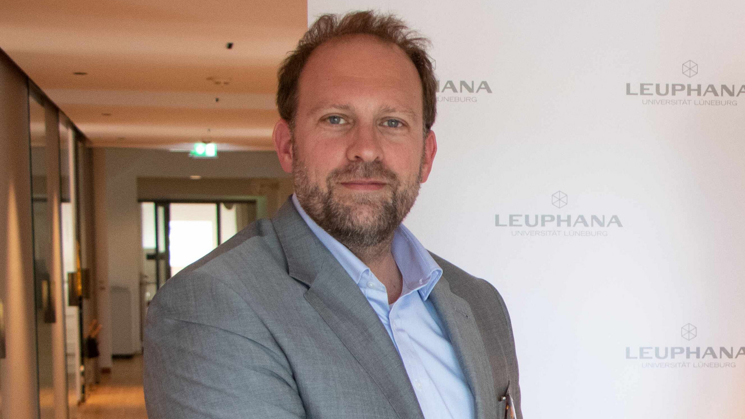 Leuphana-Professor vertritt Deutschland gegen Völkermord-Anschuldigungen