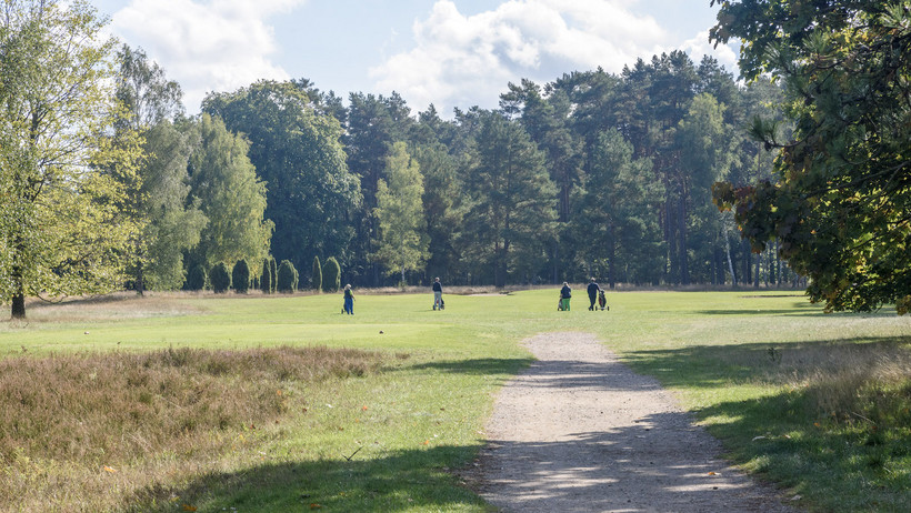 Golfen in vielfältiger Landschaft