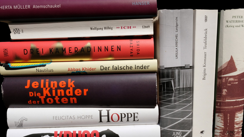 "Writing takes time. But some books are read differently when the world has changed," says Sven Kramer, Professor of Modern German Literature and Literary Cultures.