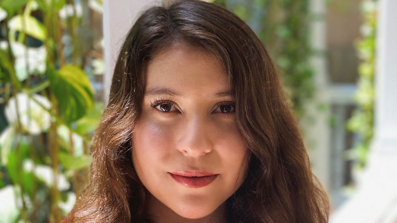 Montserrat Ros, Graduate