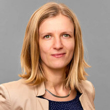Prof. (apl.) Dr. Carolin Schuster