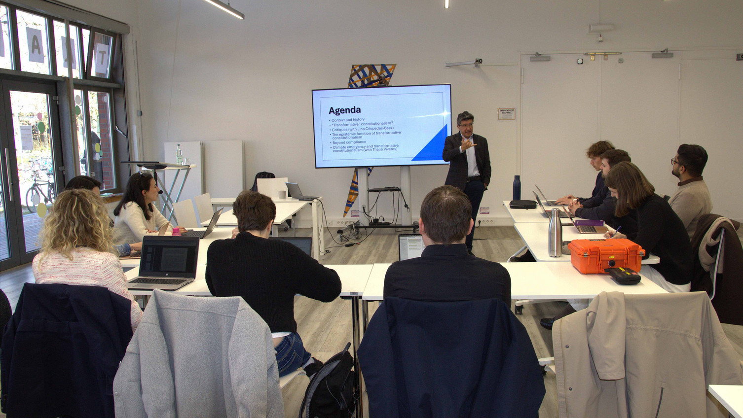 Prof. Dr. René Fernando Urueña Hernández bei uns an der Leuphana