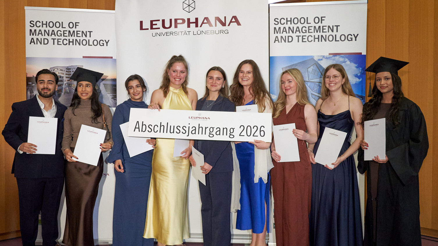 IBAE Bachelor-Absolvent:innen (1. Gruppe)