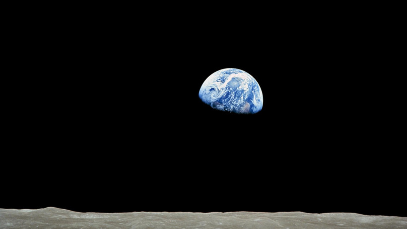  “Earthrise” - 1968