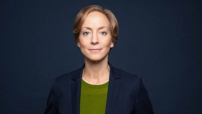 Ein Portraitfoto von Ursula Schröder