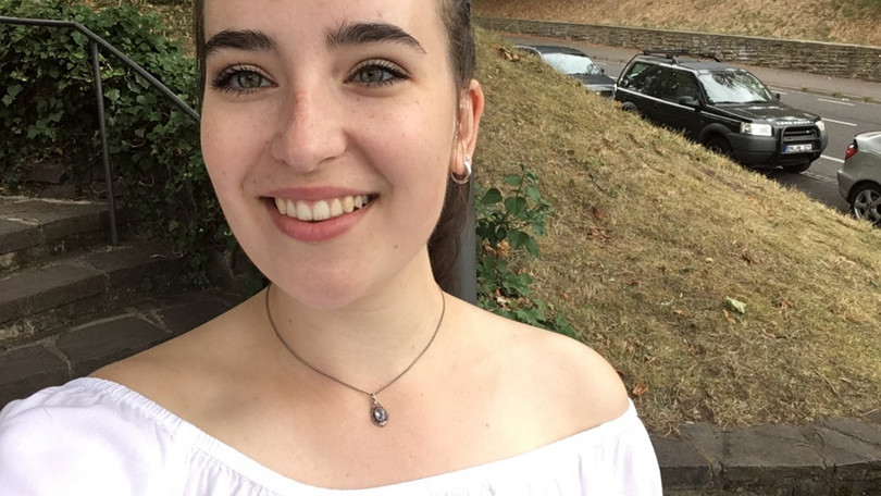Portrait von Lisa Boenke, einer Studierenden im Master Arbeits- und Organisationspsychologie an der Leuphana