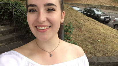Lisa Boenke's experiences. Portrait photo of Lisa Boenke, student of the Masters Work and Organizational Psychology
