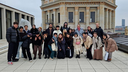 Gruppenfoto der japanischen Programmstudierenden