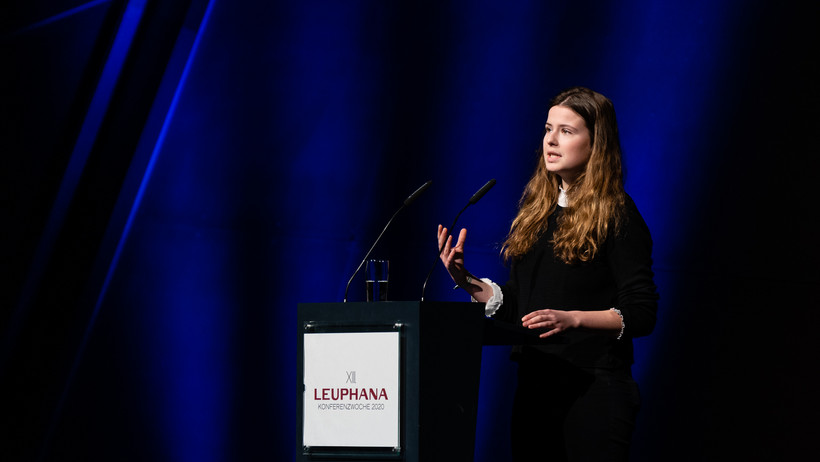 Das Gesicht der deutschen Fridays-for-Future-Bewegung: Luisa Neubauer eröffnete die diesjährige Konferenzwoche an der Leuphana.