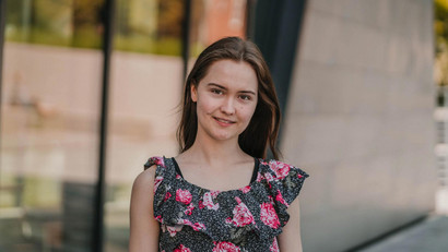 Portraitfoto von Friederike Baier, Studierende des Masters Management & Data Science