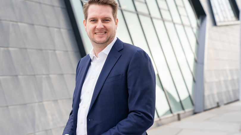 Prof. Dr. Henning Schröder