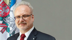 Leuphana verleiht Ehrendoktorwürde an lettischen Staatspräsidenten Egils Levits