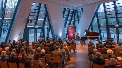 Award ceremony commemorates the famous rescue of the Polish pianist by the German officer in 1944 (known from the film "The Pianist").