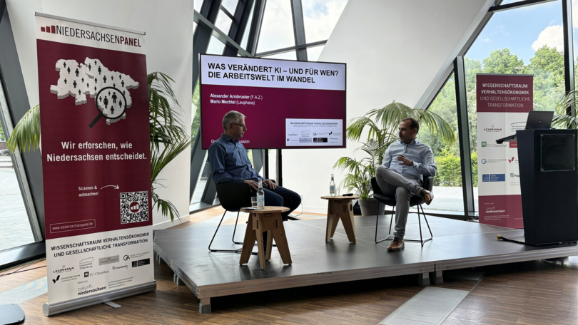 Alexander Armbruster und Mario Mechtel im Gespräch