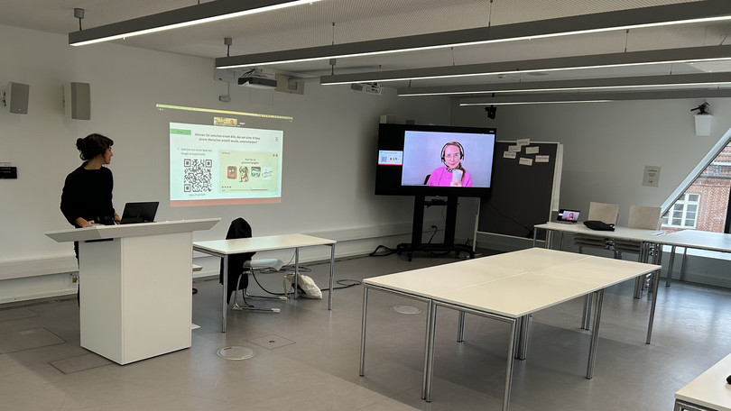 Weitere Lehrperson zugeschaltet