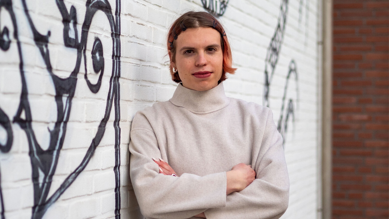 Portraitfoto von Nike Mattheis, Studentin des Masters Kritik der Gegenwart