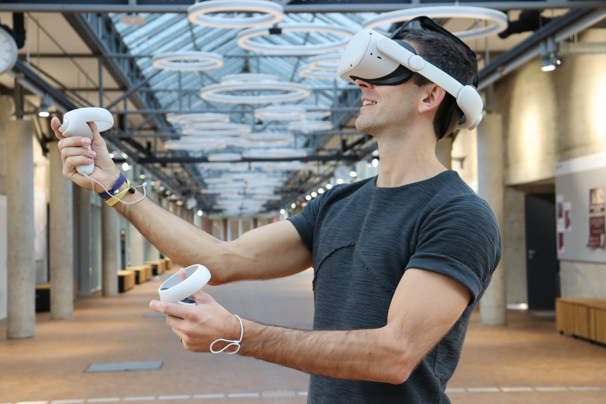 Testing VR-Gear in the auditorium hallway