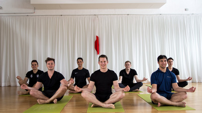 Männer-Yoga im Studio 21